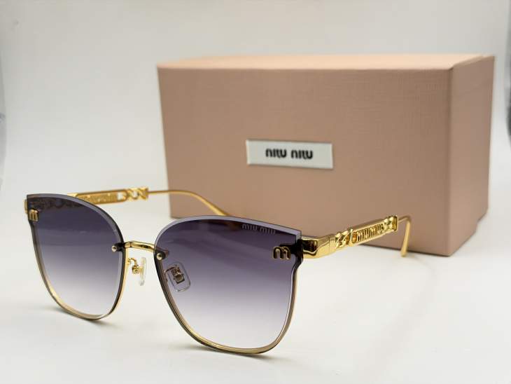 Picture of Miu Miu Sunglasses _SKUfw80879616fw